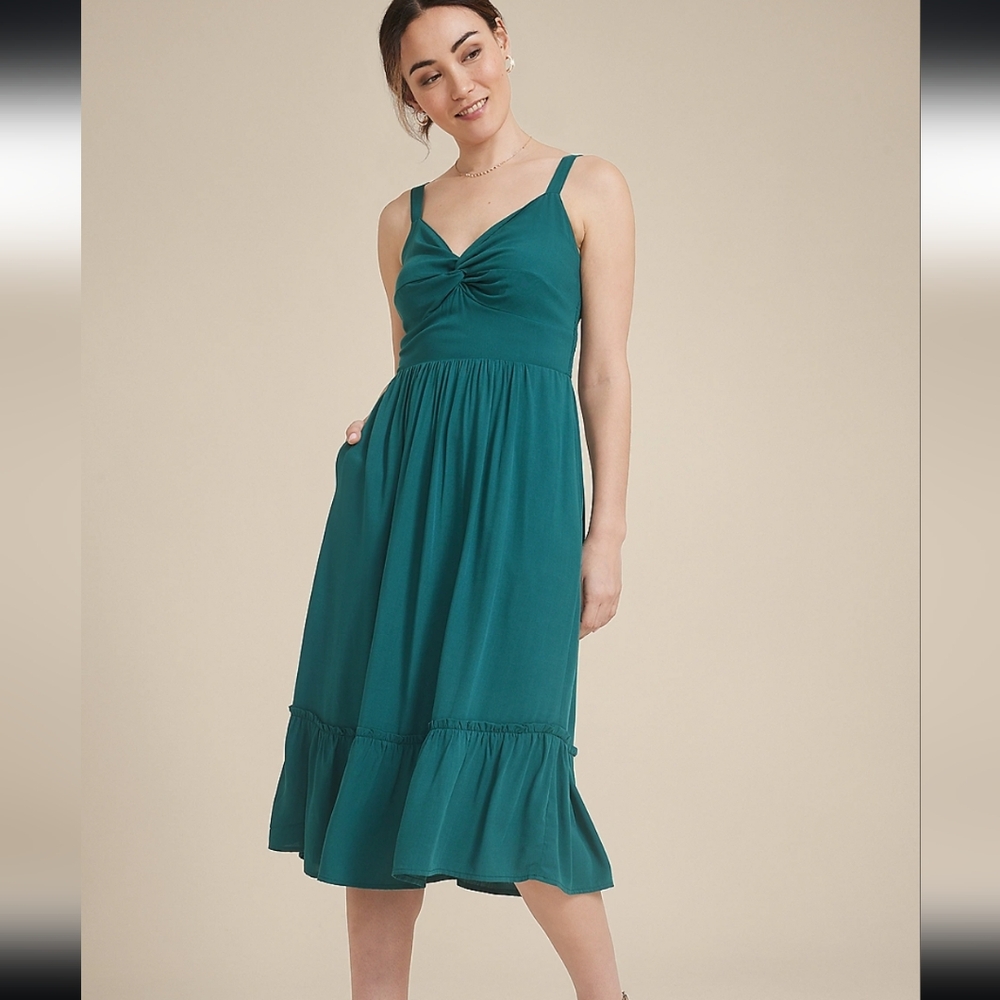 Elegant Teal Sleeveless Dress